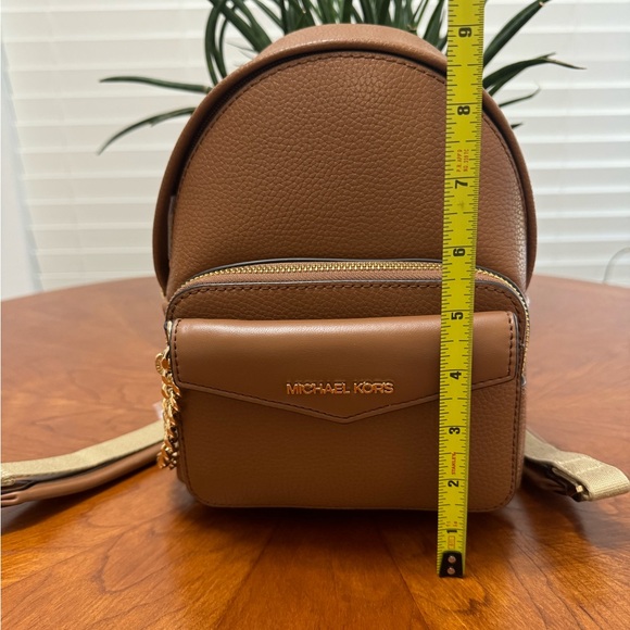 Micheal Kors xs backpack - Picture 4 of 8